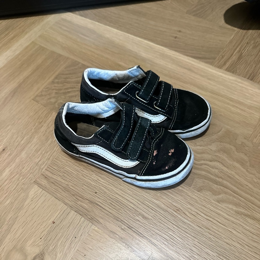 Vans Kids Black Velcro Sneakers